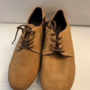 Steve Madden boys shoes